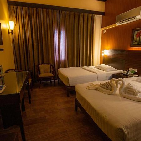 Hotel Essencia Dumaguete City Exteriér fotografie