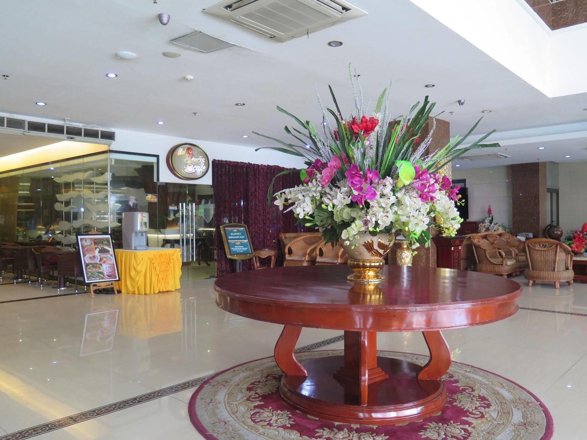 Hotel Essencia Dumaguete City Exteriér fotografie